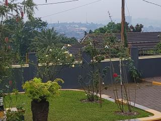 Modern Homely Spacious Apartment with Parking - 7