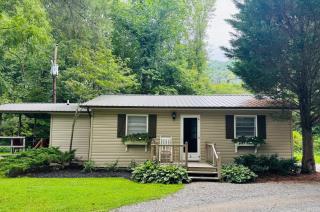 Cozy Creek Cottages - 8