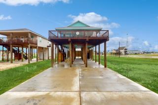 Retreat Gulf Views Large Deck Group Ready - 9