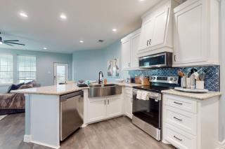 Retreat Gulf Views Large Deck Group Ready - 2