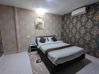 Luna Hotel & Lounge - 5