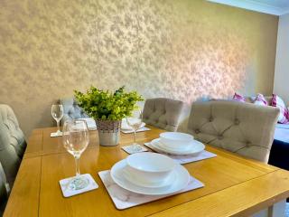 Stylish City Apartment with Free Parking near Town - 2