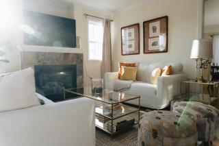 Urban Downtown Stamford Home 45 min to NYC with Garage And Yard - 2