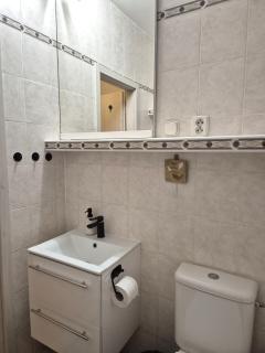 New, modern and cozy 2 bedroom apartment with balcony - 7