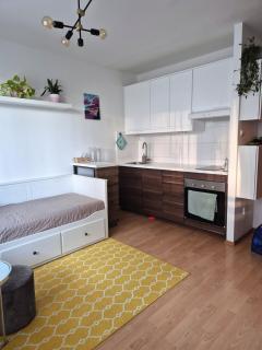 New, modern and cozy 2 bedroom apartment with balcony - 5