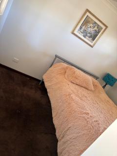 2x1 granny flat close to Perth Airport - 1