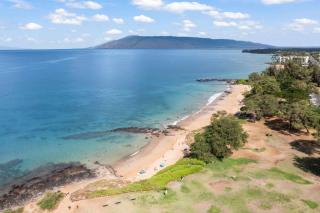 Modern 3-Bedroom Condo near Kamaole III Beach with Ocean Views - 7