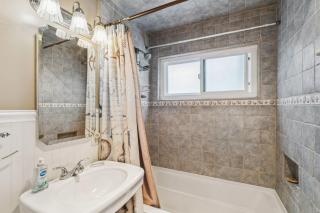 Beautiful 1 Bed Beach Condo #122 - 4