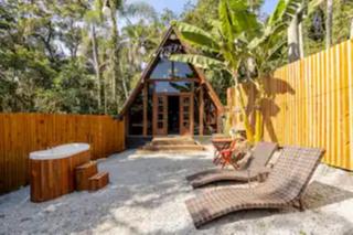 SUITES, CABANAS, CHALÉS - ESPAÇOS ROMÂNTICOS NA NATUREZA - Clique no link do TIPO DA ACOMODAÇÃO E VEJAS AS FOTOS antes da reserva, pois temos 3 tipos diferentes de acomodação - 4