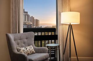 The DEXTRO Little Italy, BW Premier Collection - 5