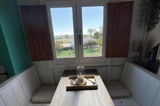 Chalet Sleeps 2 - Pool Balcony Mountain Views - 7