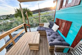 Chalet Sleeps 2 - Pool Balcony Mountain Views - 1