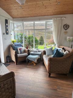 3 Bed - Sleeps 8 - Pet Friendly - Hot Tub - Sauna - 9