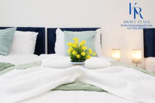 6BDR Stylist Home - 4 Parking Family & Contractor - 4