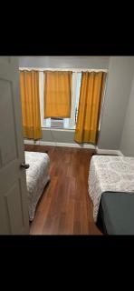 4 bedrooms 10 mins from Newark Airport - 4