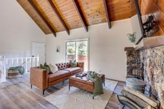 Deck and Views Modern Cabin Near Lake Arrowhead! - 1