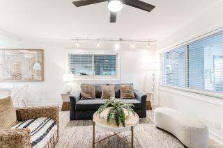 Boca Intercoastal Stay by Aureum, Pool, Gym, Walk to Beach - 7