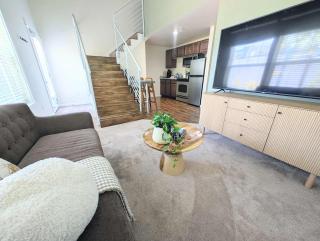 Elegant NW Portland Suites - Central Walkable Stay - Portland - 6