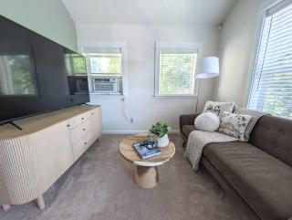 Elegant NW Portland Suites - Central Walkable Stay - Portland - 4