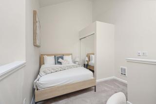 Upscale NW Portland Lofts - Modern Walkable Central - 7