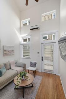 Modern Loft Hideaway in Trendy NW Portland - 9