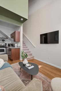 Trendy NW Portland Getaway - Walk to Dining & Bars - Portland - 2