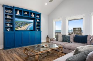 Deja Blue 2 home - 1