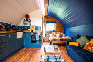 Coorie Retreats Luxury Geo Domes and Cabins with Private Hot Tubs Cinema Firepit Spa and More - 6