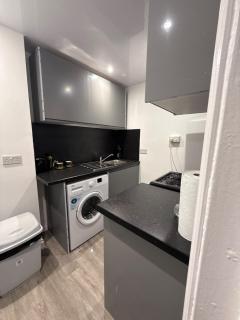 Modern 2 bedroom apartment - 8