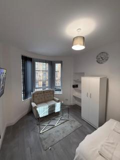 Modern 2 bedroom apartment - 2