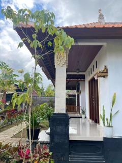 Besakih Bonny Homestay by Sidhi Hospitality Experiences - 1