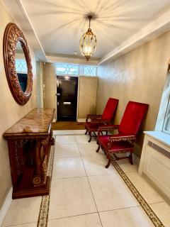 The Elegant Hyde Park Residence - 0