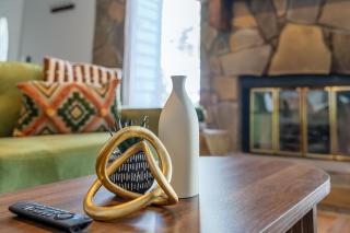 Heritage Haus - Luxe 2BR w Deck, Pets OK, Wi-fi, Near Marietta Sq - 7