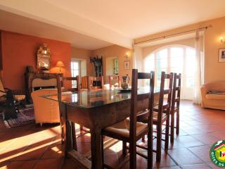 Ferme XVIe siècle rénovée avec jardin clos et WiFi - FR-1-582-119 - Polignac - 1