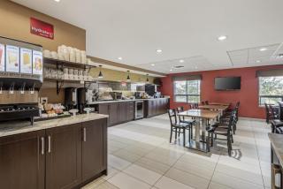Best Western Plus Red Deer Inn & Suite - 5
