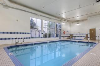 Best Western Plus Red Deer Inn & Suite - 4