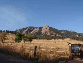 New cozy Fall foothill retreat in Boulder - 2