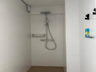 Stylish 3-bedroom apartment with sea view - 5