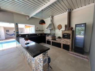 Pé na areia à 50m da Praia com Piscina, Churrasqueira, 5 quartos e 3 Vg de garagem, - 4