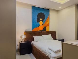 Stylish 3-Bedroom Apartment in Oniru Vi - 8