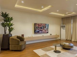 Stylish 3-Bedroom Apartment in Oniru Vi - 5