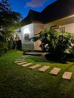 FARE APE - Modern bungalow near airport - 1