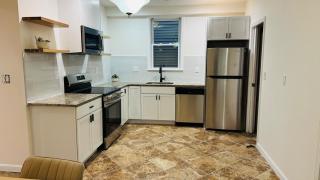 3BR Apartment Free parking 4 miles from Boston - 1