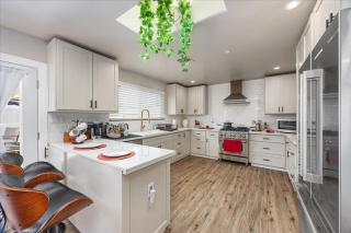 KingBeds Skylight 1GB Wi-Fi Step-free Clean - 9