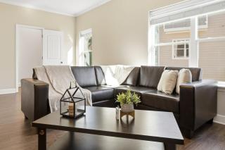 Modern Comfort and Resort Style Living Near CU - 9