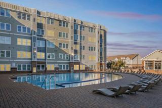 Modern Comfort and Resort Style Living Near CU - 0