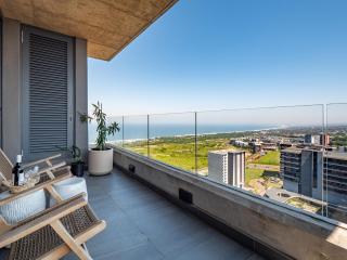 Umhlanga Arch Luxury Holiday or Work with Sea View - Inverter Backup Power - 4