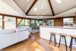 Peaceful Treehouse with Ocean View - 5