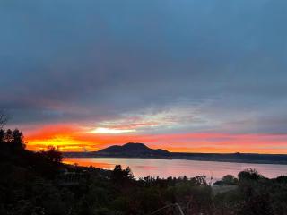 Stunning panoramic Lakeview , spa pool & privacy - 1