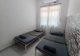 Falisy Homestay - Balok Perdana - 6